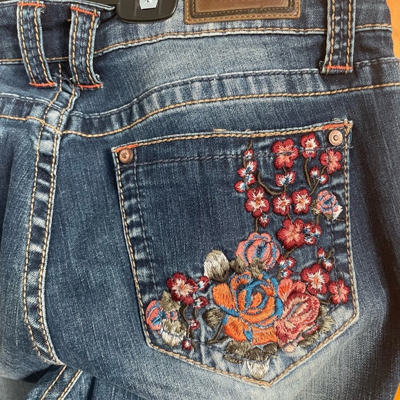 Grace in LA embroidered jeans size 28 - Picture 7 of 10